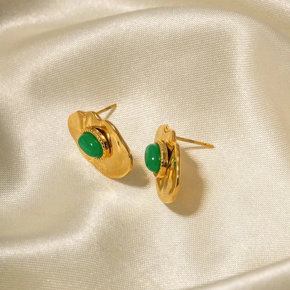 24K Gold Vintage Inspired Earrings*waterproof and Sweatproof Jewelry - Picture 2 of 5
